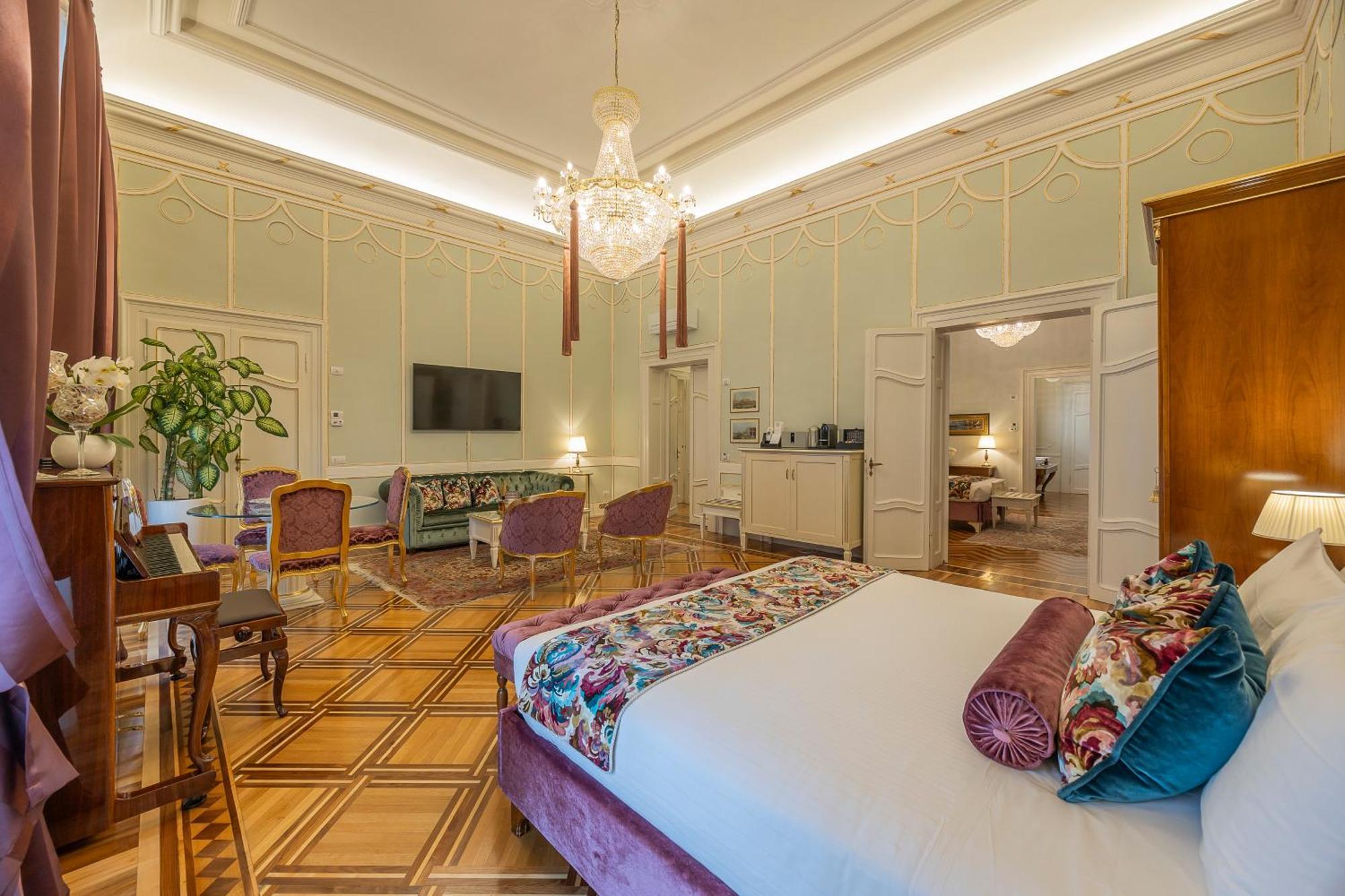 Palazzo Monga Boutique Guesthouse Verona Exterior photo